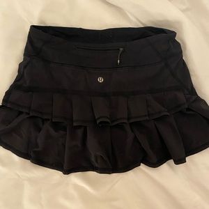 LULU BLACK TENNIS SKIRT